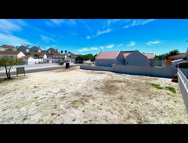 3 BEDROOM HOUSE FOR SALE IN PORT OWEN